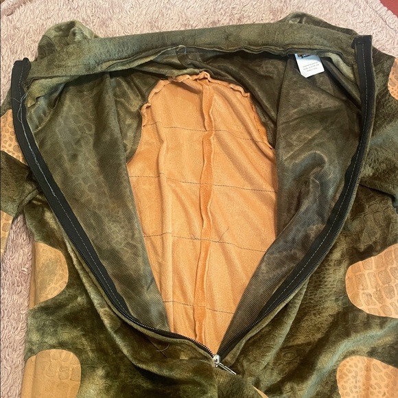 Spooktacular Creations Boys Triceratops Dinosaur costume - size 8-10 - Picture 10 of 16